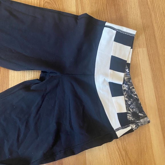 Lululemon Astro Groove Yoga Pants Black Size 2 - Picture 3 of 8